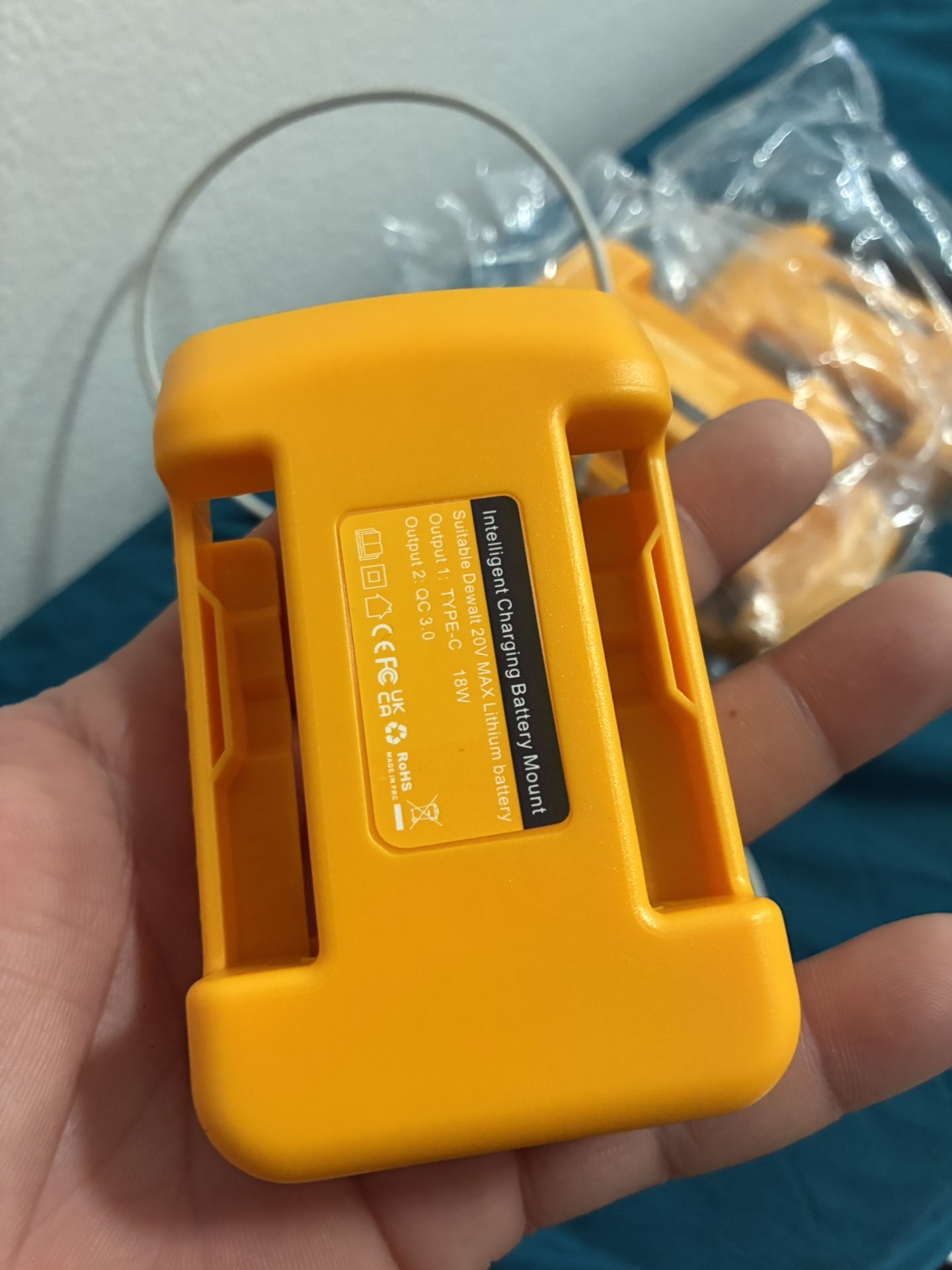 Battery Adapter For Dewalt Type C And USB - photo 3