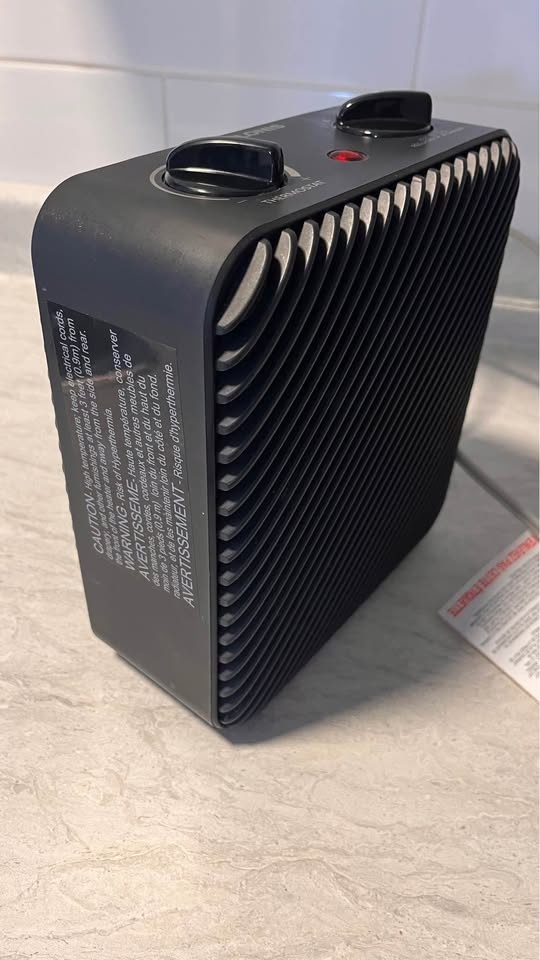 Electric Heater and Cooling Fan (2-in-1) - photo 4