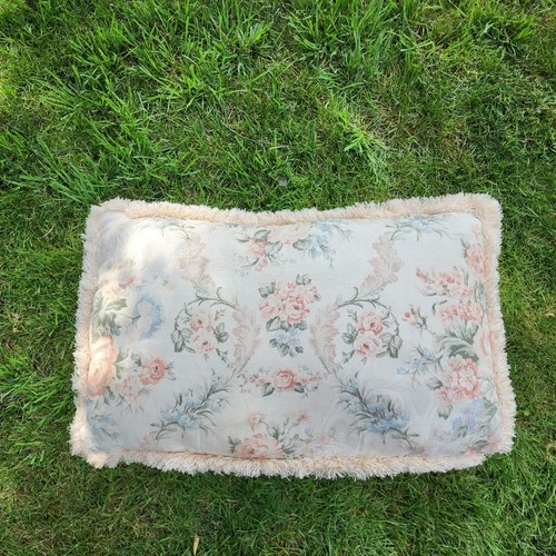Vintage Victorian Pink Cream Floral Damask Pillow Set - photo 5