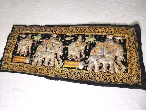 Vintage 50's Burmese Kalaga Tapestry 40" - 3D Ramayana Chariot - photo 2