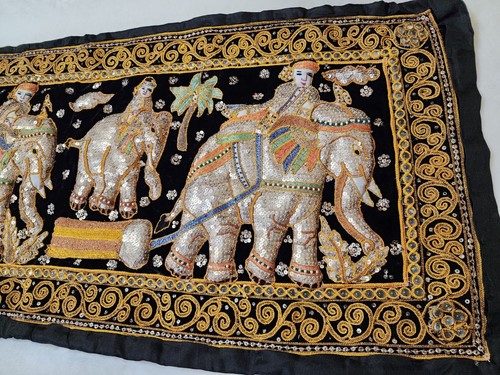 Vintage 50's Burmese Kalaga Tapestry 40" - 3D Ramayana Chariot - photo 3