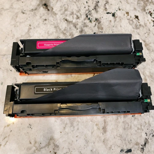 HP 202X 202A Toner Cartridges - Black & Magenta - photo 2