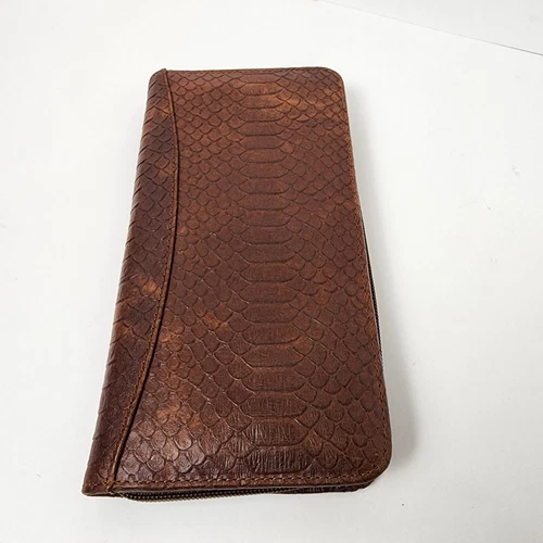 A.P.C Brown Leather Travel Wallet - photo 3
