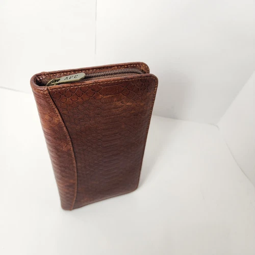 A.P.C Brown Leather Travel Wallet - photo 4