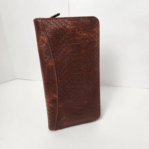 A.P.C Brown Leather Travel Wallet - photo 5