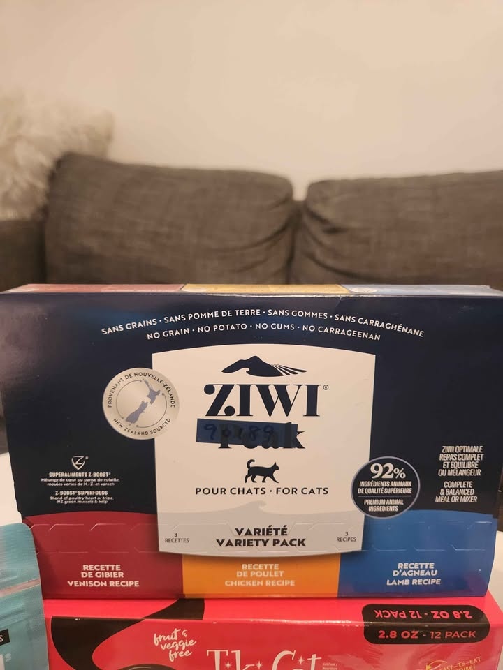 Premium Cat Food & Treat Mega Bundle – $85 🐾 - photo 2