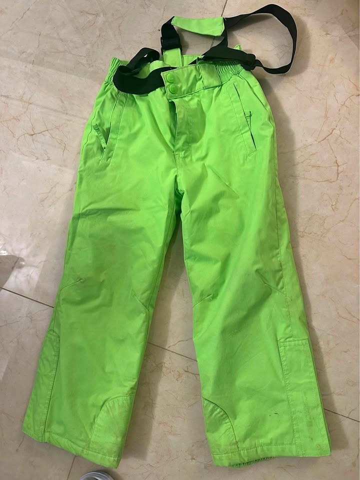 Kids Snow Pants (Size 5–6 Years) – $15