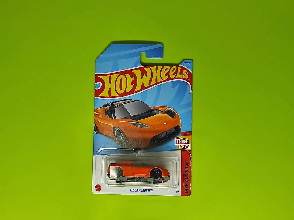 Hotwheels Tesla Roadster thumbnail