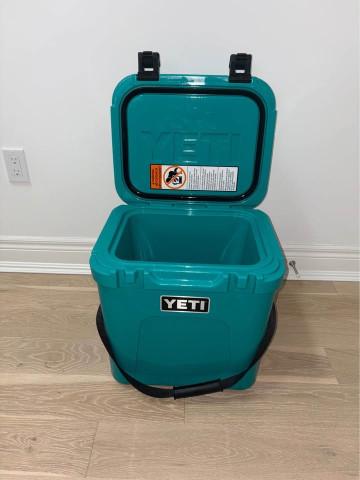 YETI 24 HARD COOLER!! - photo 3