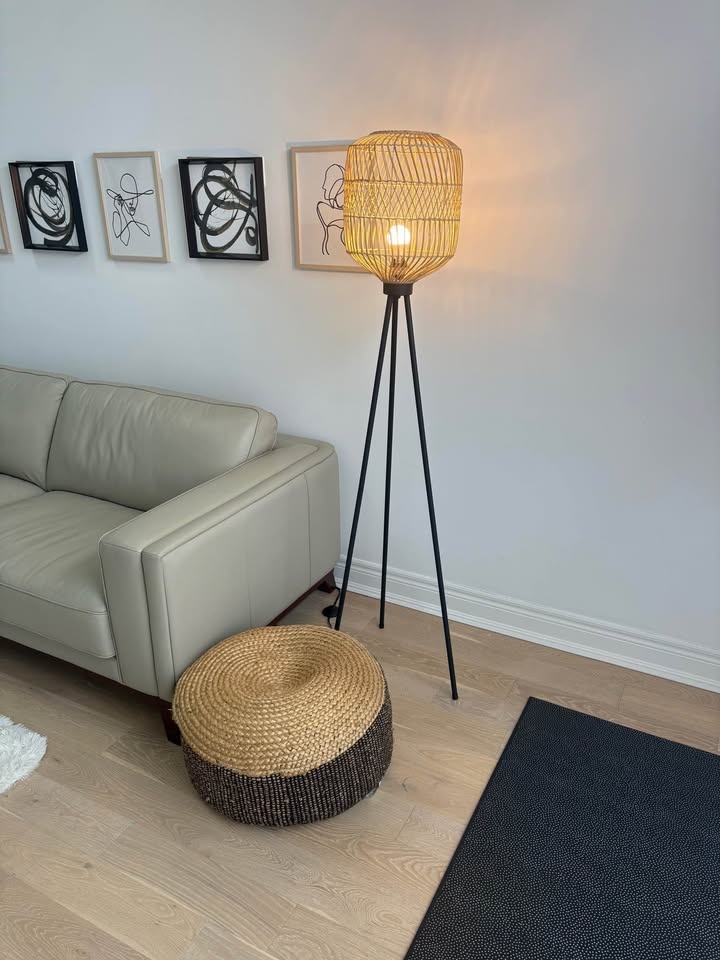 Tall, Self Standing Lamp - photo 2