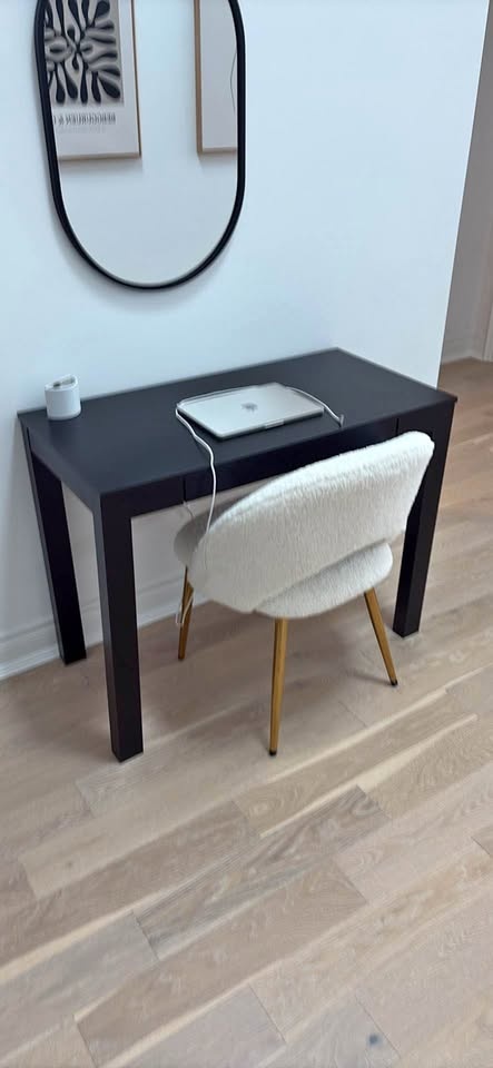 Small Office/Work Desk & Chair