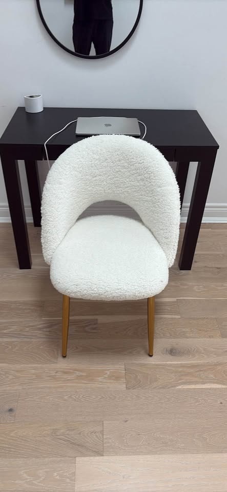 Small Office/Work Desk & Chair - photo 3
