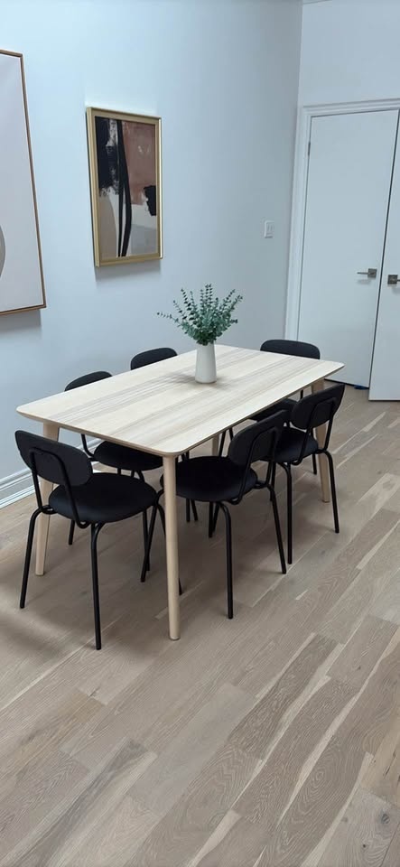 Small Kitchen Table and 6 Chairs - photo 2