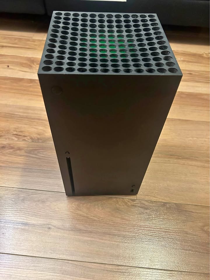 Xbox Series X console
