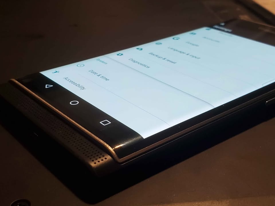 Blackberry Priv - photo 2
