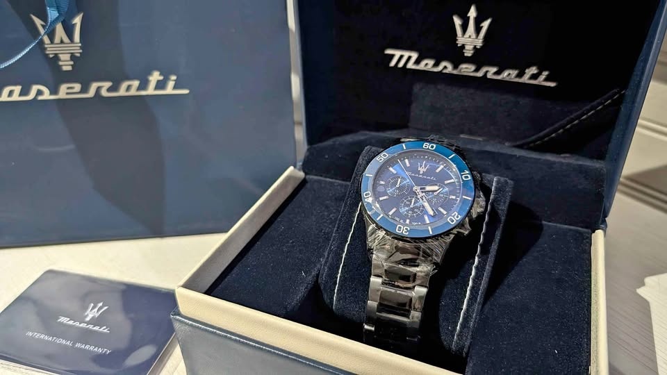 Maserati Watch (Black & Blue)