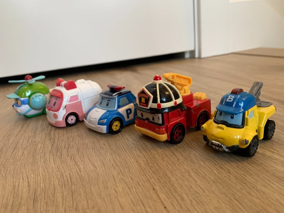 Robocar Poli Rescue Team 5 Diecast Vehicles + Plane Carrier Play - photo 4