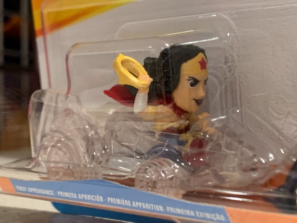 Hot Wheels Racer Verse 2-pack: Wonder Woman & Batman - photo 3