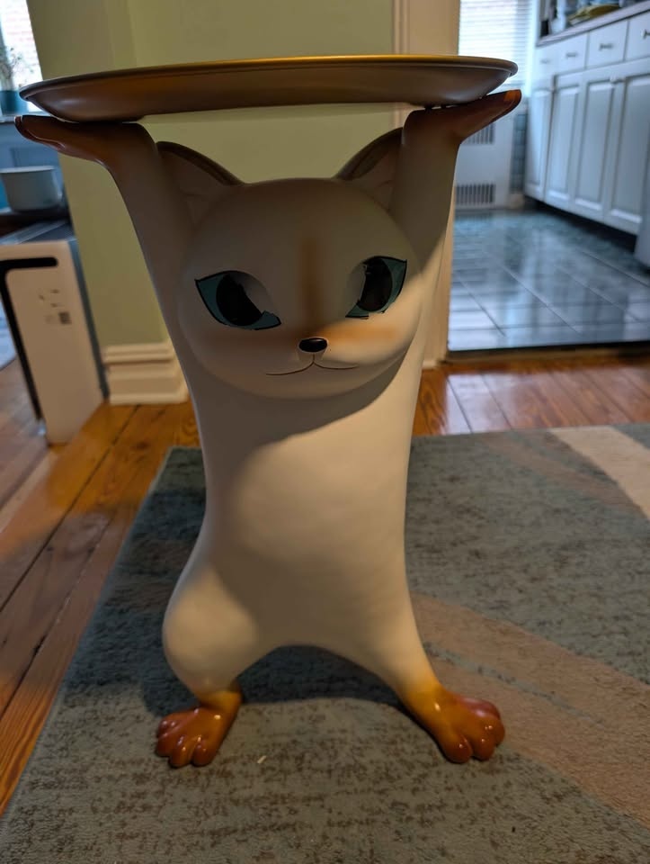 23" Cat Deco Resin Figurine Side Table - photo 2