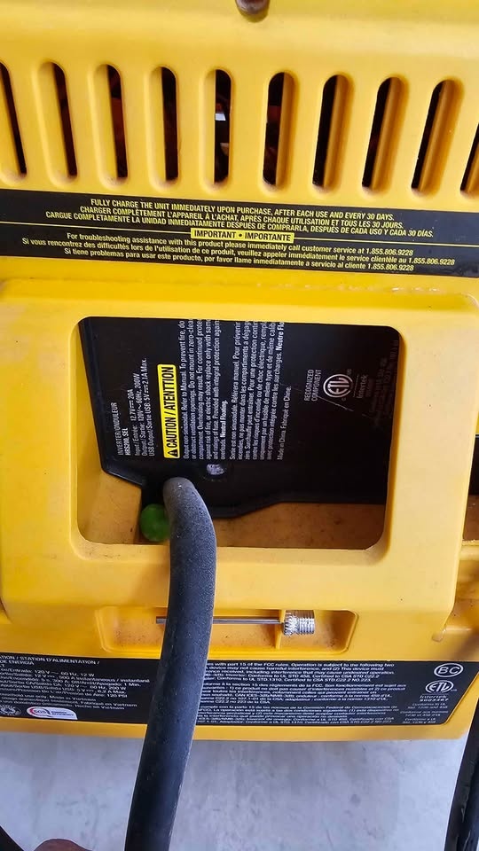 CAT Power Station Jump Starter/Tire Compressor/Power Inverter - photo 5