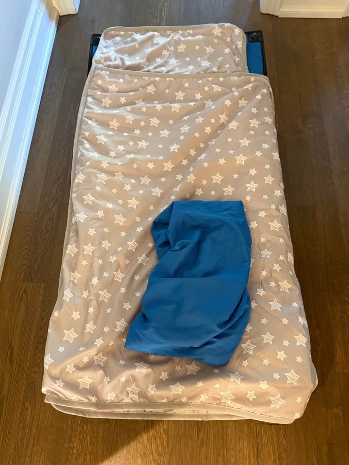 Toddler Kid Sleeping/Napping Cot - photo 4