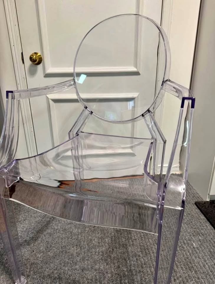 Ghost chair