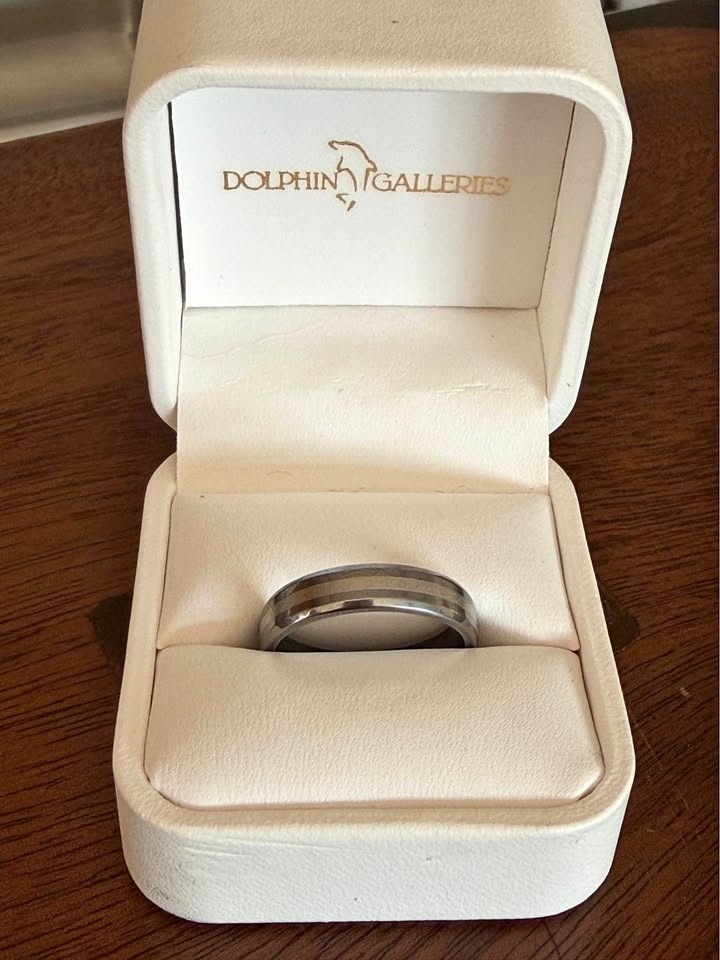 Men's Tungsten & Platinum Wedding Band - Dolphin Galleries