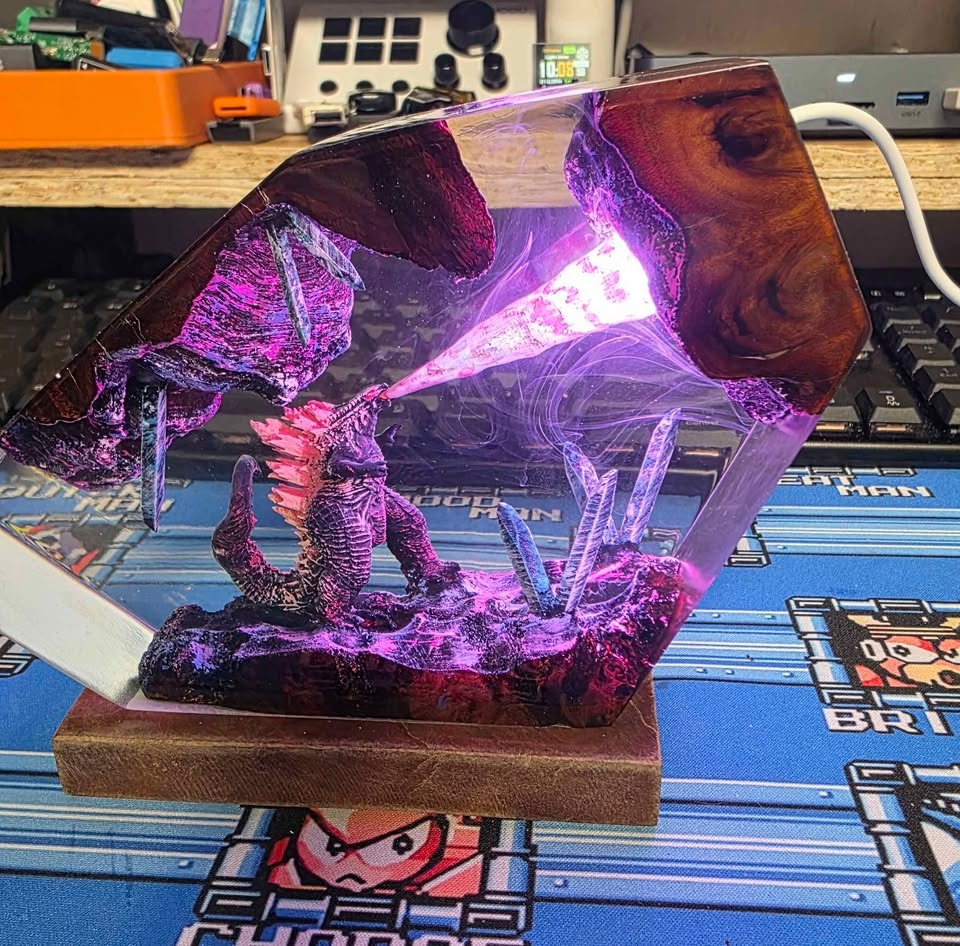 Godzilla Resin Lamp - photo 2