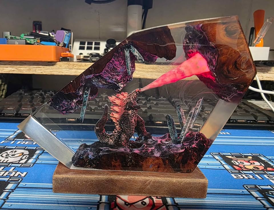 Godzilla Resin Lamp - photo 3