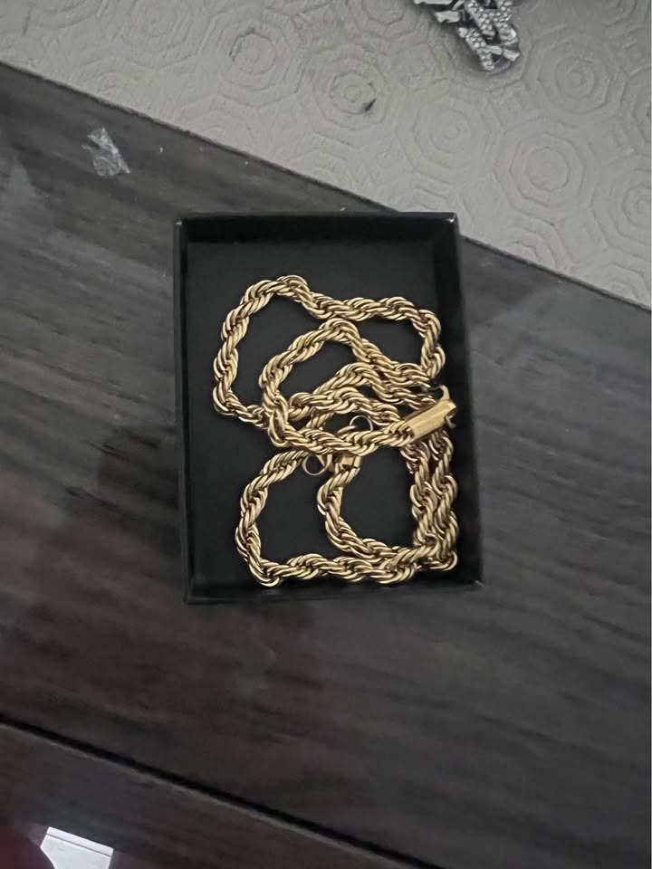 Gold Chain - photo 3