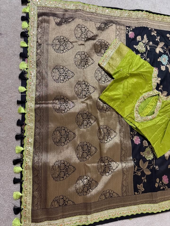 Beautiful Banarasi Silk Saree with Ready-to-Wear Blouse (Fits 32 - photo 4