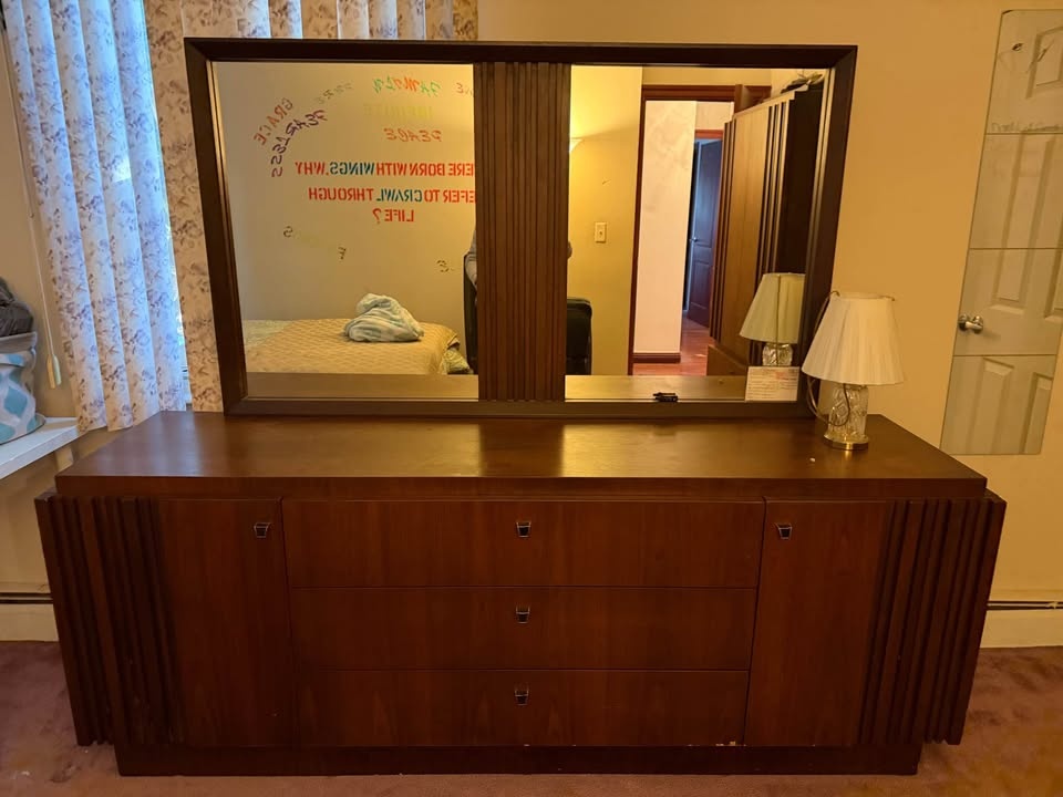 Mid-Century Modern Dark Wood Queen Bedroom Set - photo 2