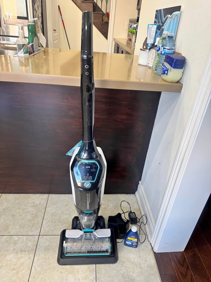Bissell Crosswave Cordless Max Black Vacuum