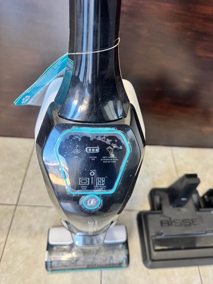 Bissell Crosswave Cordless Max Black Vacuum - photo 3