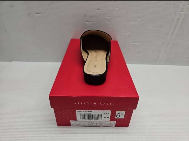 Kelly & Katie Open-Back Loafers - Size 6.5