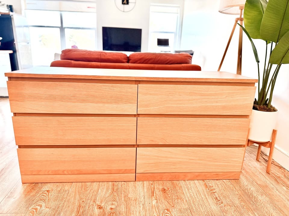 6-Drawer Dresser