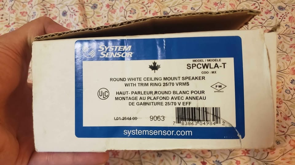 Ceiling mount speaker with trim