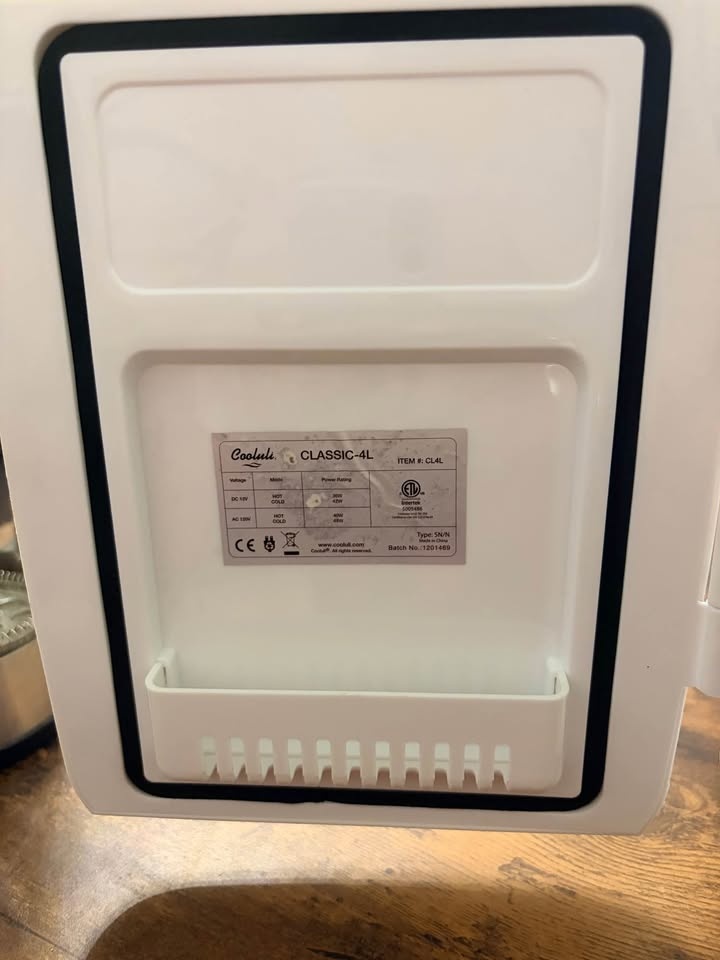 Cooluli Classic-4L Mini Fridge - photo 3