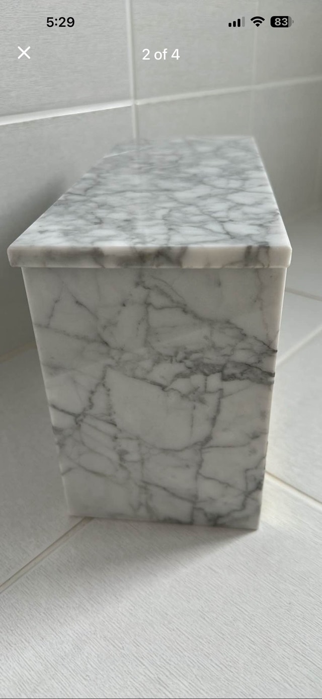 Marble Urn - photo 2