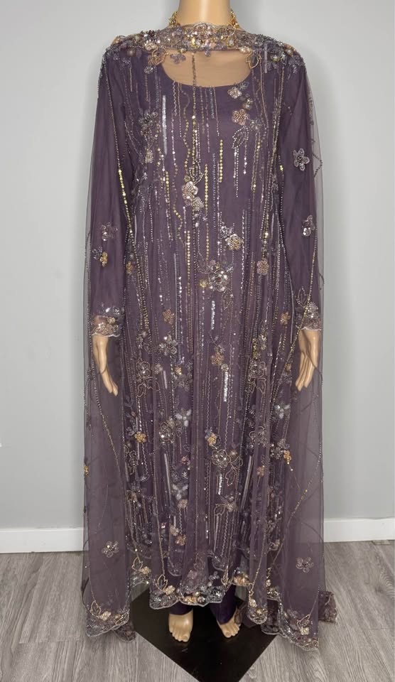 Turkish Cut Dana Embroidered Embellished Pakistani Dress - photo 3