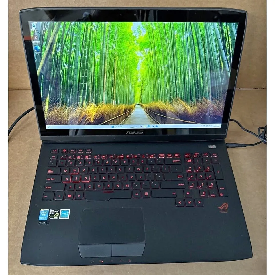 Asus G751J Gaming 17.3" 16GB RAM, 128GB + 500GB HDD GTX 965M thumbnail