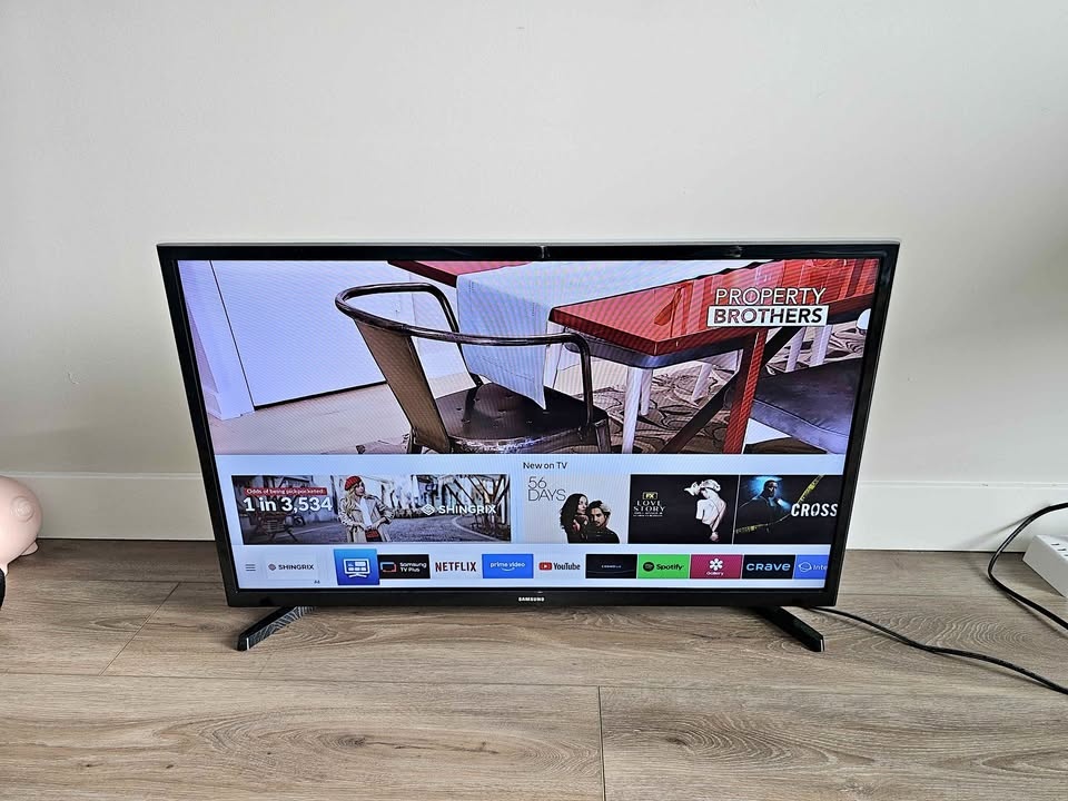 Television 32 inch
