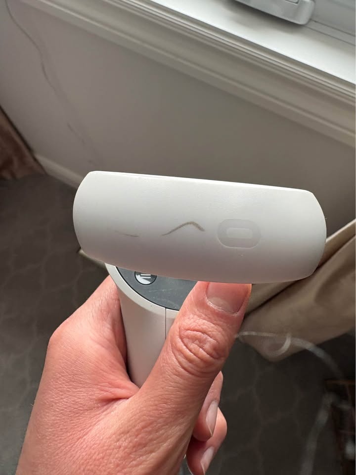 Oculus Quest 2 - photo 3