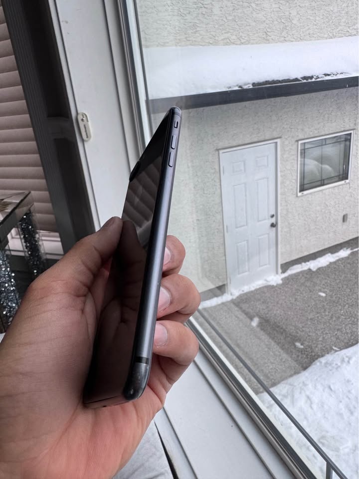 iPhone 8 Plus 64GB Black Unlocked Like New - photo 3