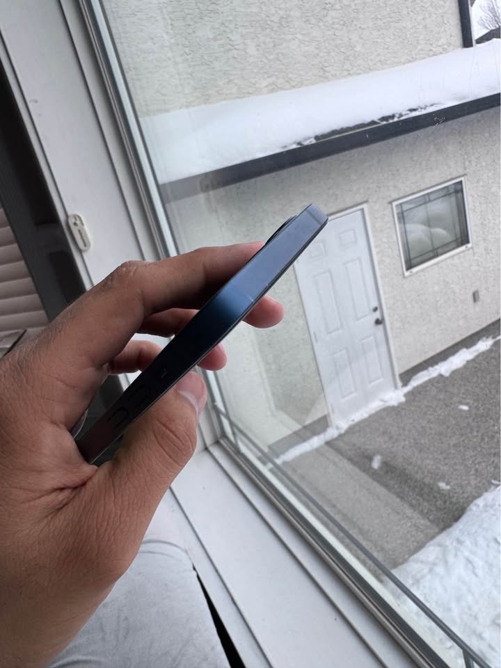iPhone 12 256GB Blue Unlocked Mint Condition - photo 5