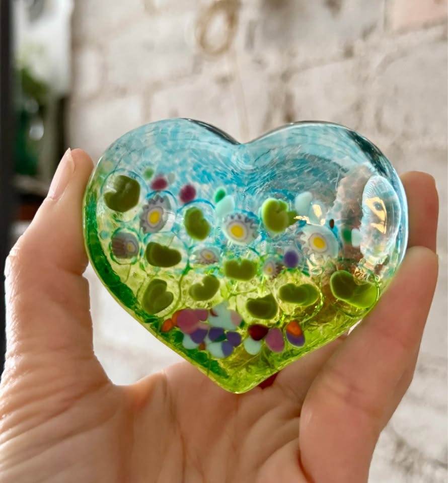 Signed Robert Held Art Glass Floral Heart Paperweight - photo 3