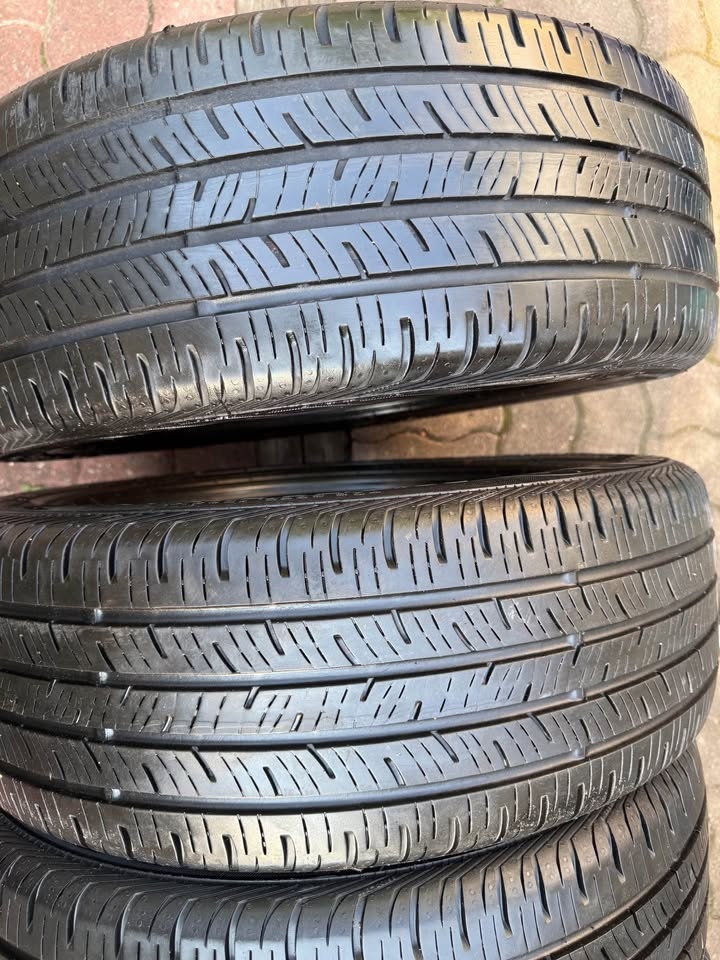 Hyundai Kona/Mazda CX50 Tires 215 55 18 - photo 4