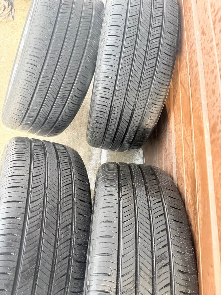 Honda Accord OEM Rims and All Season Tires - photo 5