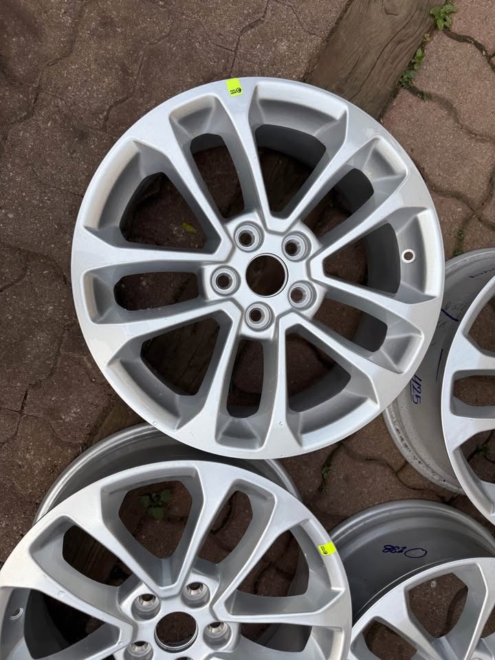 Ford Escape / Ford Maverick Rims - photo 3