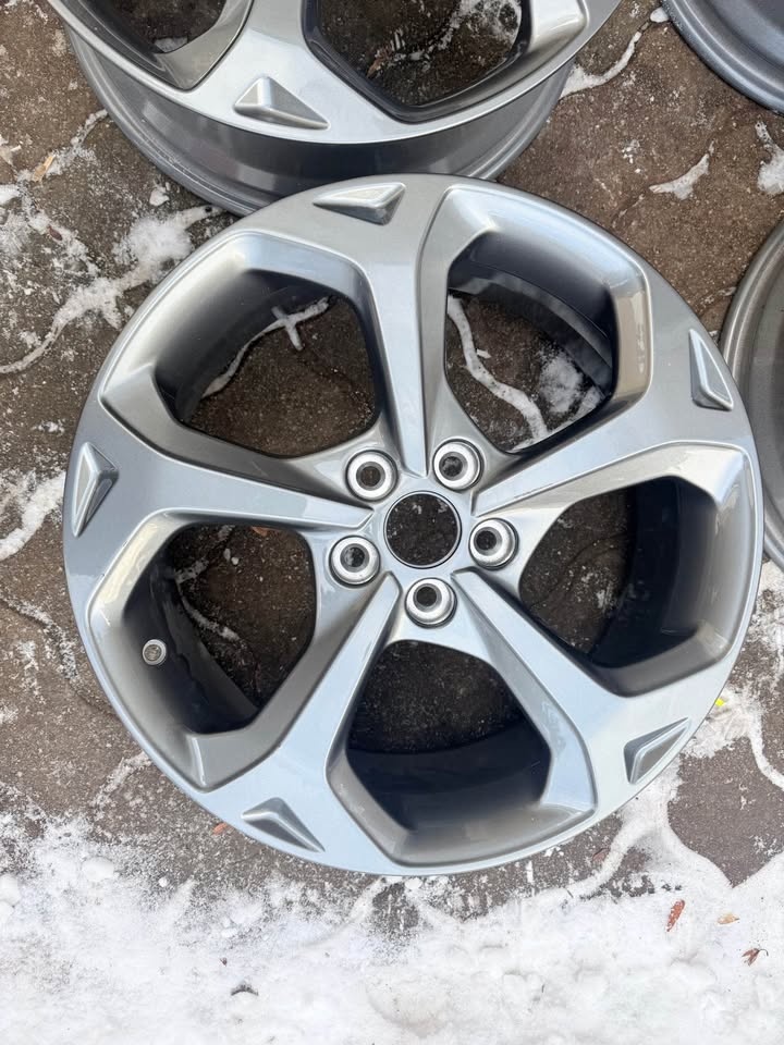 Ford Escape OEM Rims - photo 2